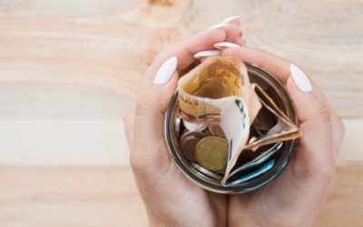 La diferencia entre ahorrar y acumular dinero